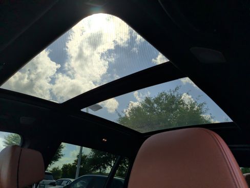 Certified 2024 BMW X7 M60i w/ Executive Package image 32