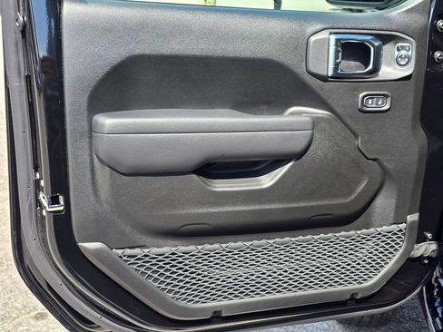 New 2026 Jeep Gladiator Sport AWD/4WD image 35