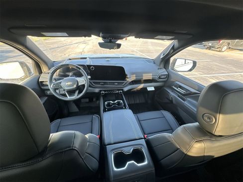 New 2026 Chevrolet Silverado EV LT image 19