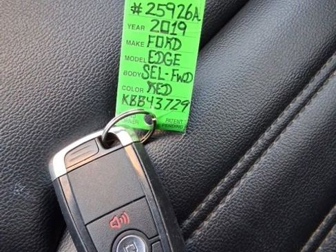 Used 2019 Ford Edge SEL w/ Equipment Group 201A image 22