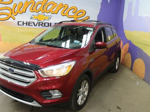 Used 2018 Ford Escape SE AWD/4WD image 4