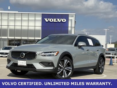 Certified 2025 Volvo V60 B5 Cross Country Plus