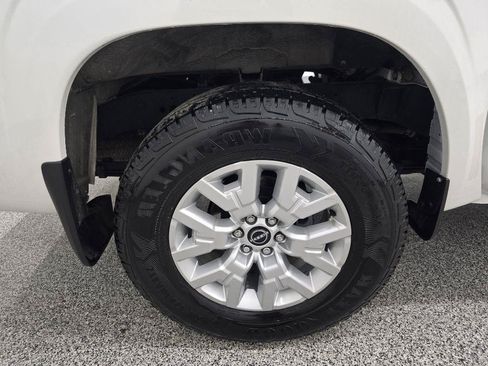 Used 2022 Nissan Frontier SV RWD image 33
