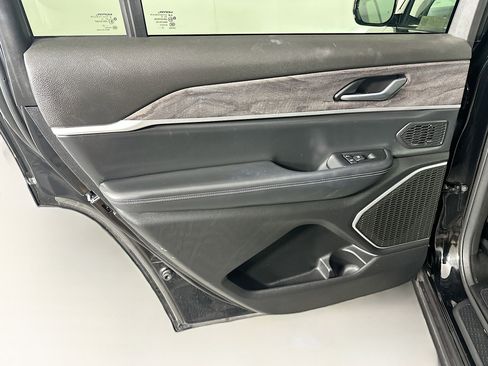 Used 2022 Jeep Grand Cherokee L Limited w/ Trailer Tow Group (B) image 26