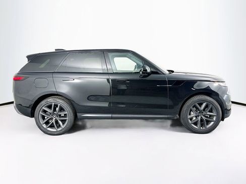 Used 2025 Land Rover Range Rover Sport SE image 4