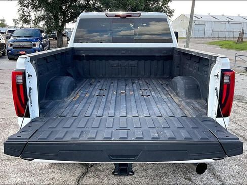 Used 2025 GMC Sierra 2500 Denali w/ Denali Reserve Package AWD/4WD image 37