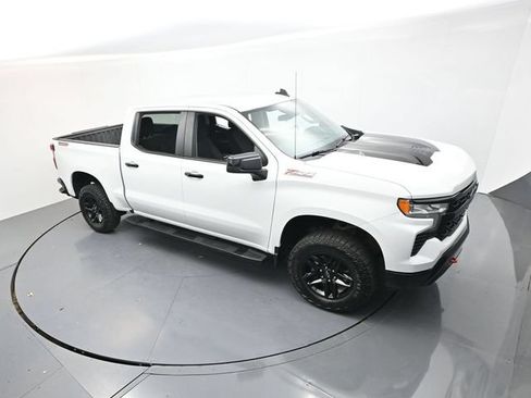 Used 2024 Chevrolet Silverado 1500 LT Trail Boss w/ Protection Package AWD/4WD image 34