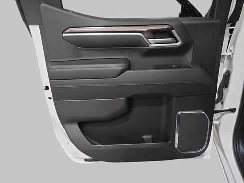 Used 2022 Chevrolet Silverado 1500 LTZ image 16