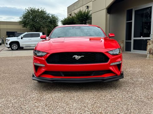 Used 2023 Ford Mustang Premium image 5