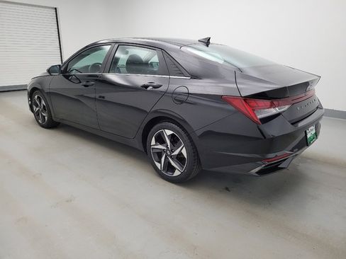 Used 2021 Hyundai Elantra Limited image 3