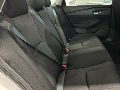 New 2025 Honda Accord SE image 18