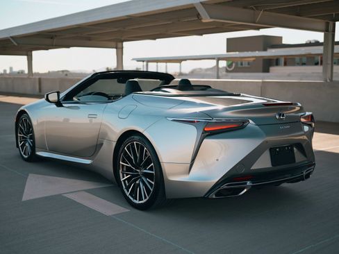 Used 2024 Lexus LC 500 Convertible image 6