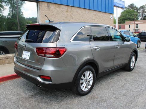 Used 2019 Kia Sorento L FWD image 4