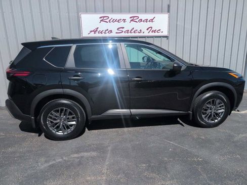 Used 2023 Nissan Rogue S AWD/4WD image 5