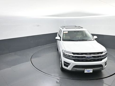 Certified 2024 Ford Expedition Limited image 22