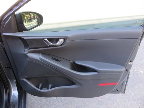 Used 2017 Hyundai Ioniq Limited w/ Ultimate Package 03 image 27