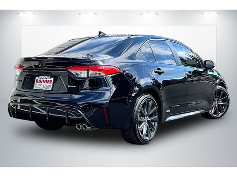 Used 2025 Toyota Corolla SE w/ SE Premium Package AWD/4WD image 13