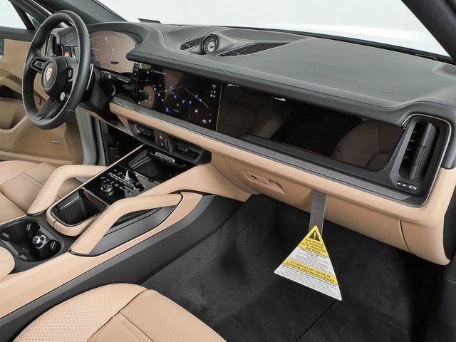 Used 2026 Porsche Cayenne Coupe AWD/4WD image 25