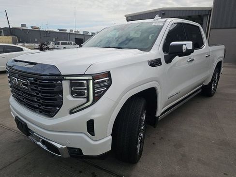 Used 2024 GMC Sierra 1500 Denali Ultimate image 1