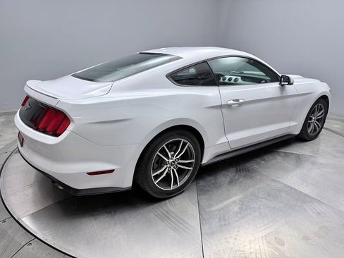 Used 2017 Ford Mustang Premium image 5