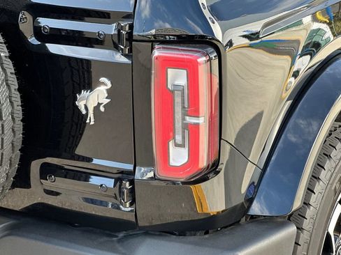 Used 2025 Ford Bronco Outer Banks AWD/4WD image 30