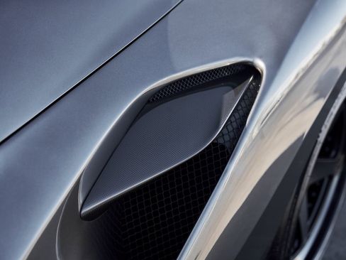 Used 2022 Ferrari F8 Tributo image 12