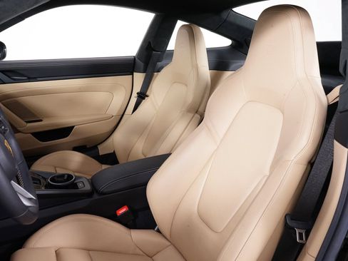 Used 2024 Porsche 911 GT3 RWD image 22