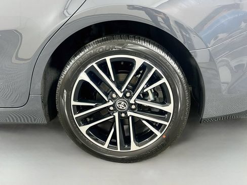 Used 2026 Toyota Camry XLE AWD/4WD image 32