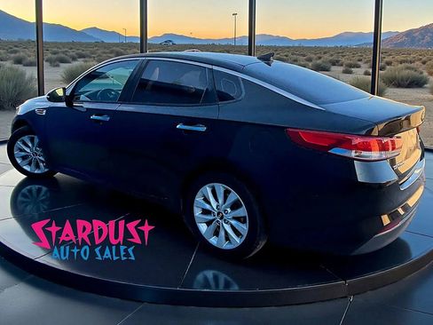 Used 2016 Kia Optima EX FWD image 3