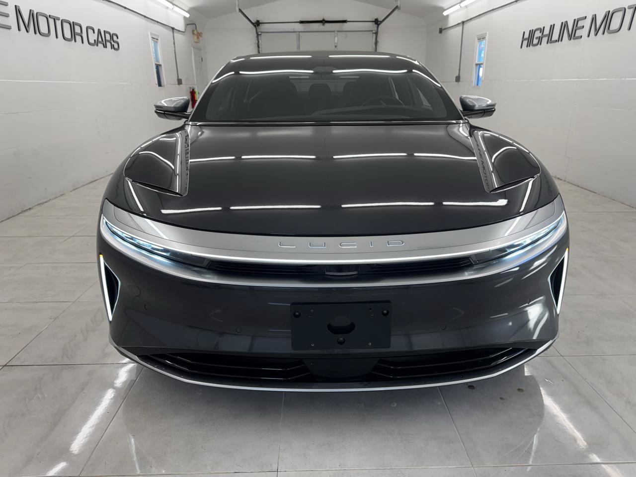 Used 2023 Lucid Air Grand Touring AWD/4WD image 2