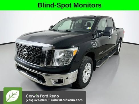 Used 2017 Nissan Titan SV AWD/4WD image 3