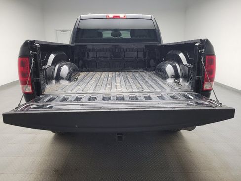 Used 2018 RAM 1500 Express w/ Express Value Package RWD image 29