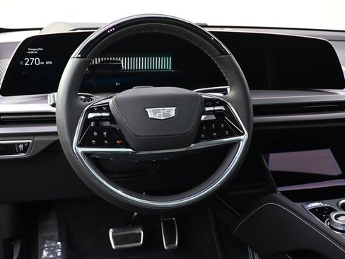 New 2026 Cadillac Vistiq Platinum w/ LPO, Floor Liner Package image 12