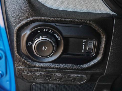 Used 2024 Jeep Wrangler Willys image 26