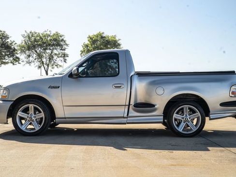Used 2001 Ford F150 Lightning image 5