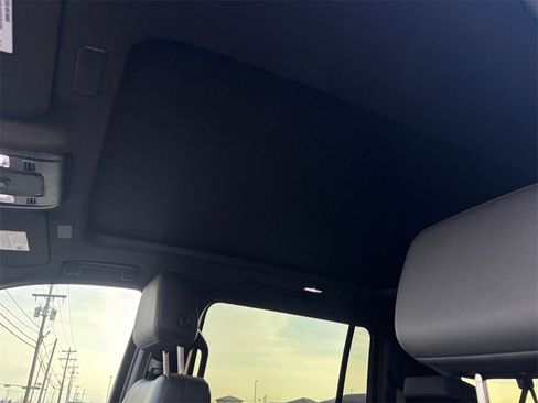 Certified 2025 Chevrolet Suburban Z71 w/ Z71 Off-Road Package image 14