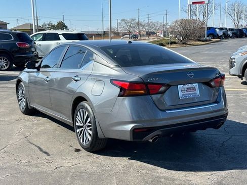 Certified 2023 Nissan Altima 2.5 SV w/ SV Premium Package image 5