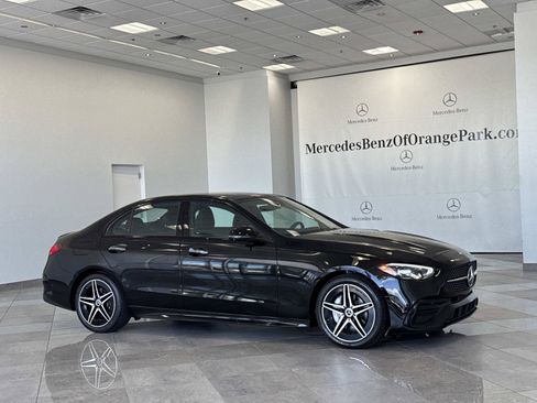 Used 2024 Mercedes-Benz C 300 Sedan image 2