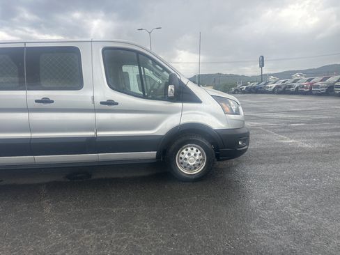 Used 2020 Ford Transit 350 Low Roof AWD image 10