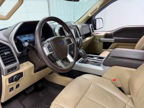 Used 2018 Ford F150 Lariat w/ Equipment Group 502A Luxury image 13