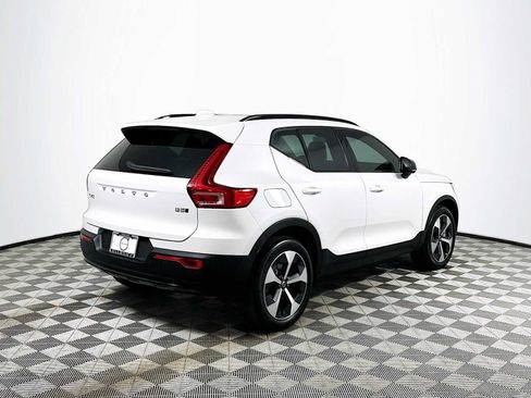 Used 2026 Volvo XC40 B5 Plus w/ Protection Package Premier AWD/4WD image 7