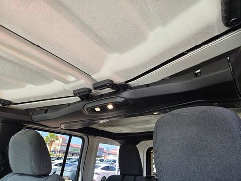 Used 2025 Jeep Wrangler Unlimited Sport AWD/4WD image 11