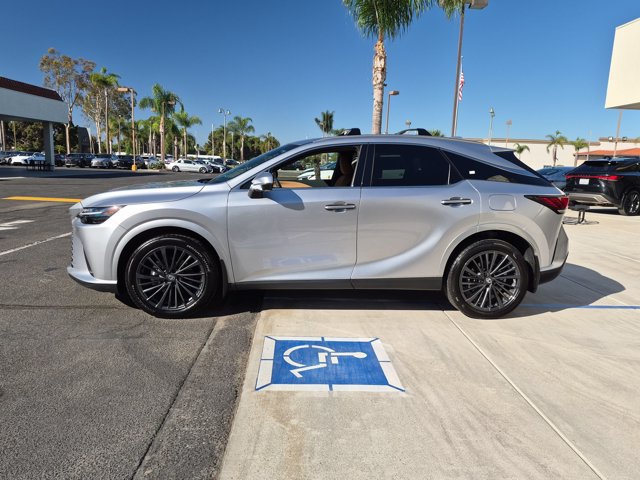 Used 2026 Lexus RX 350h w/ Convenience Package AWD/4WD image 8