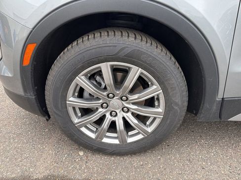 Used 2023 Cadillac XT4 Premium Luxury AWD/4WD image 5
