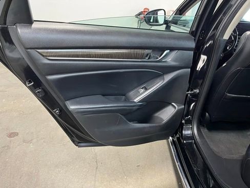 Used 2018 Honda Accord EX-L image 19