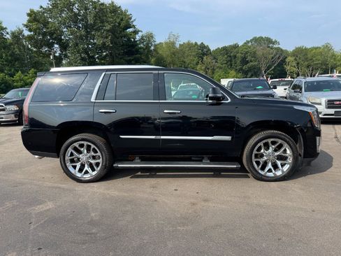 Used 2018 Cadillac Escalade Platinum AWD/4WD image 6