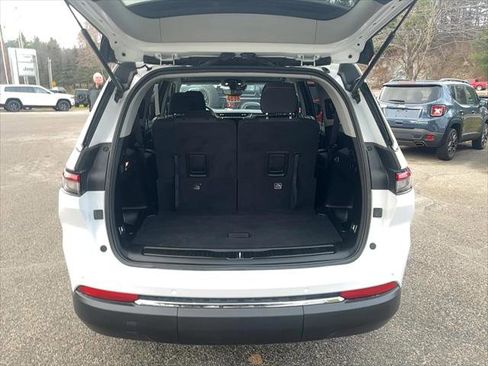 Certified 2023 Jeep Grand Cherokee L Laredo image 20