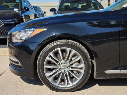 Used 2017 Genesis G80 3.8 w/ Option Group 02 image 9