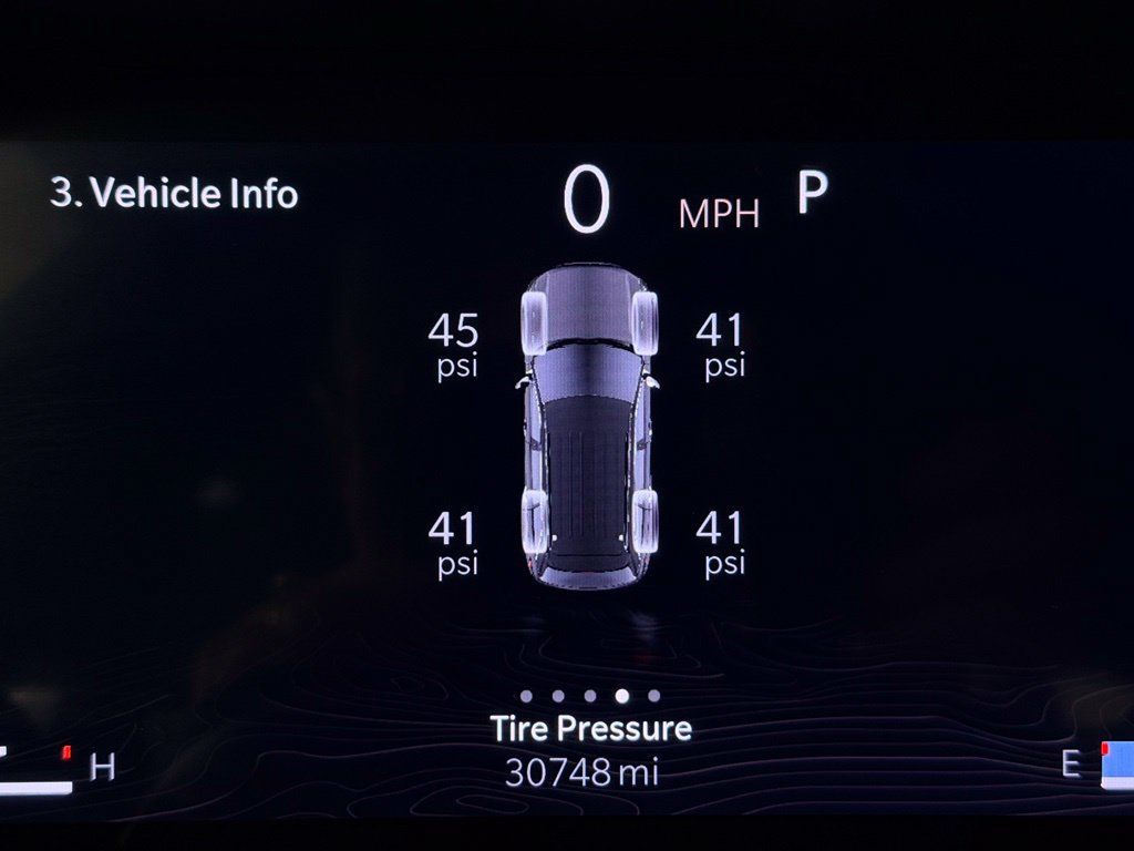Used 2025 Jeep Grand Cherokee Altitude RWD image 21