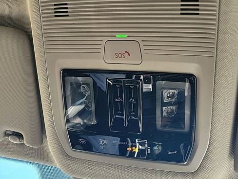 New 2026 Volkswagen Atlas SE image 38